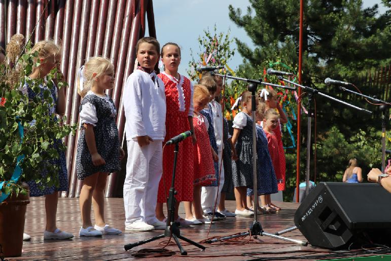 Folklórne dni - 25. detský folklórny festival pod Inovcom