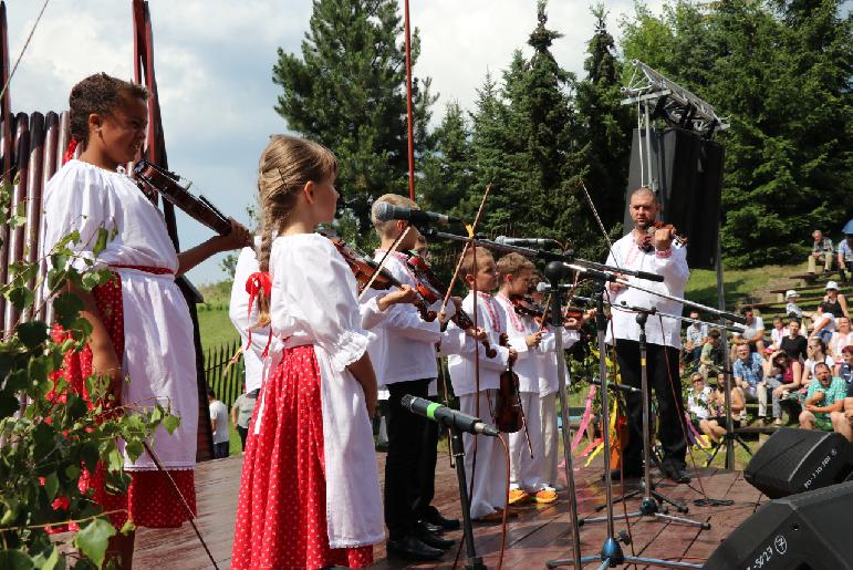 Folklórne dni - 25. detský folklórny festival pod Inovcom