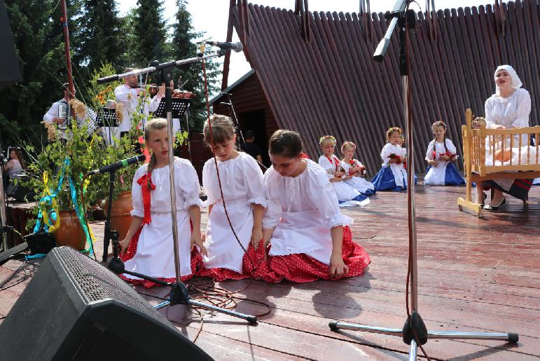 Folklórne dni - 25. detský folklórny festival pod Inovcom