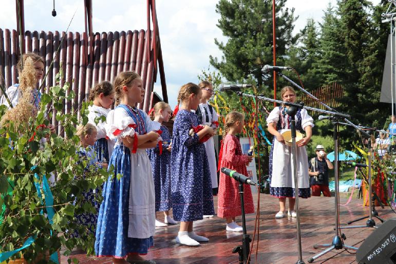 Folklórne dni - 25. detský folklórny festival pod Inovcom