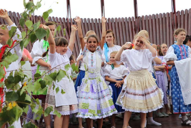 Folklórne dni - 25. detský folklórny festival pod Inovcom