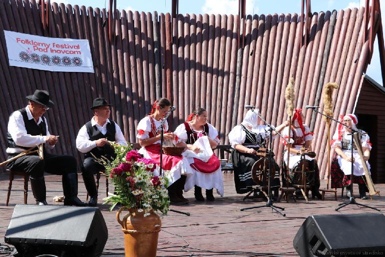 Folklórny festival Pod Inovcom 2022