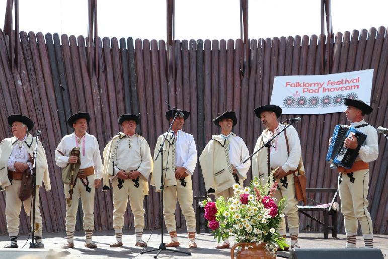 Folklórny festival Pod Inovcom 2022