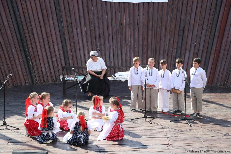 Folklórny festival Pod Inovcom 2022