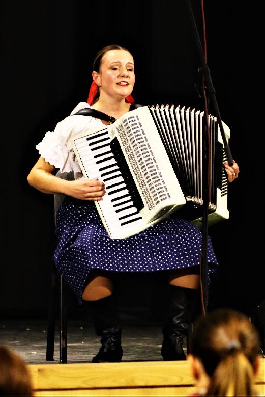 Večery s folklórom Dožinky