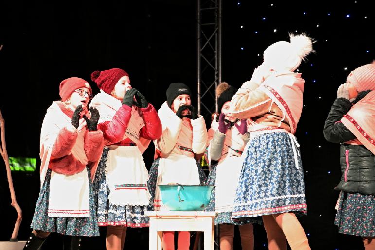 Večery s folklórom Čas vianočný