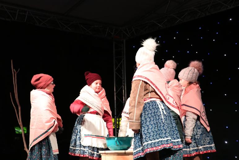 Večery s folklórom Čas vianočný